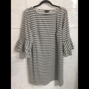 NWOT stripped grey dress frilled sleeves midi